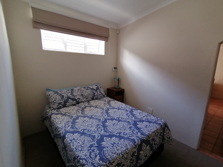 1 Bedroom Property for Sale in Summerstrand Eastern Cape